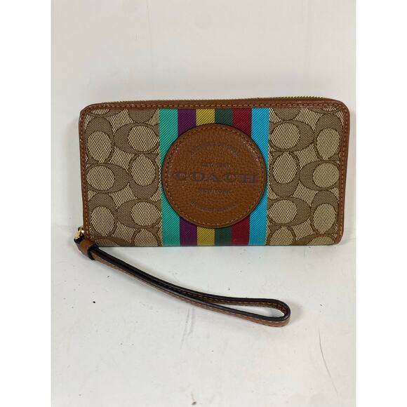 Coach Dempsey Large Phone Wallet NWT - Picture 1 of 10